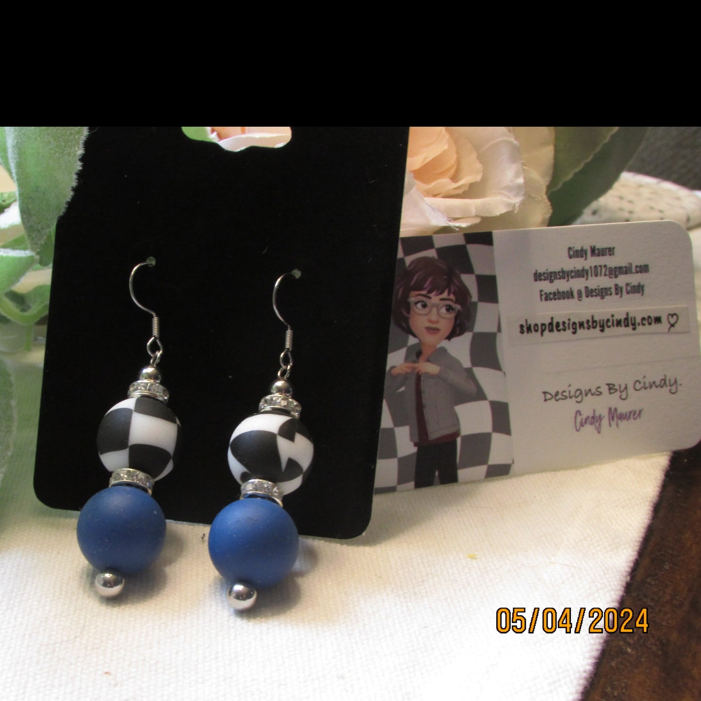 Earrings/ Blue Checkered