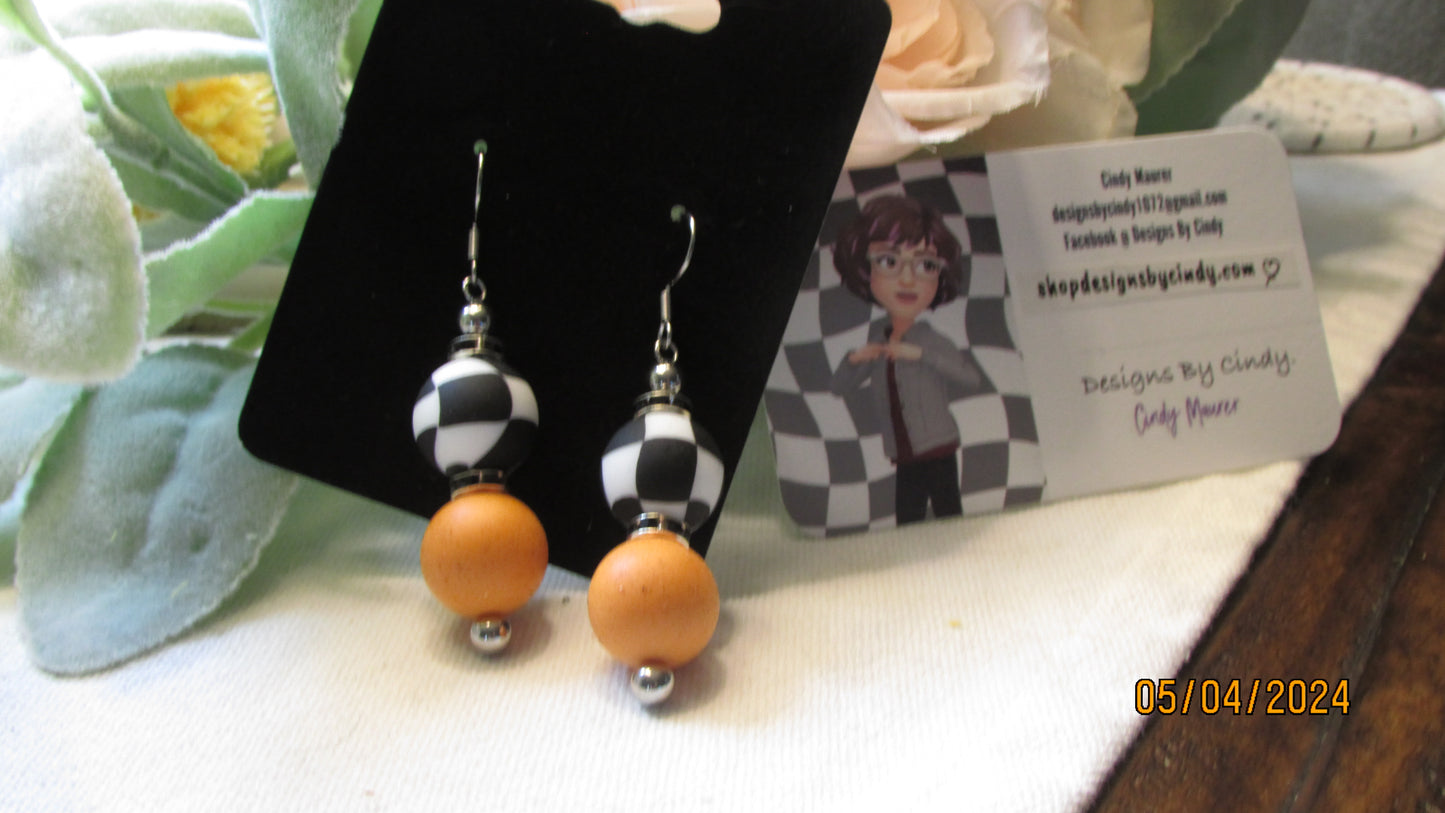 Earrings/ Mustered checkered