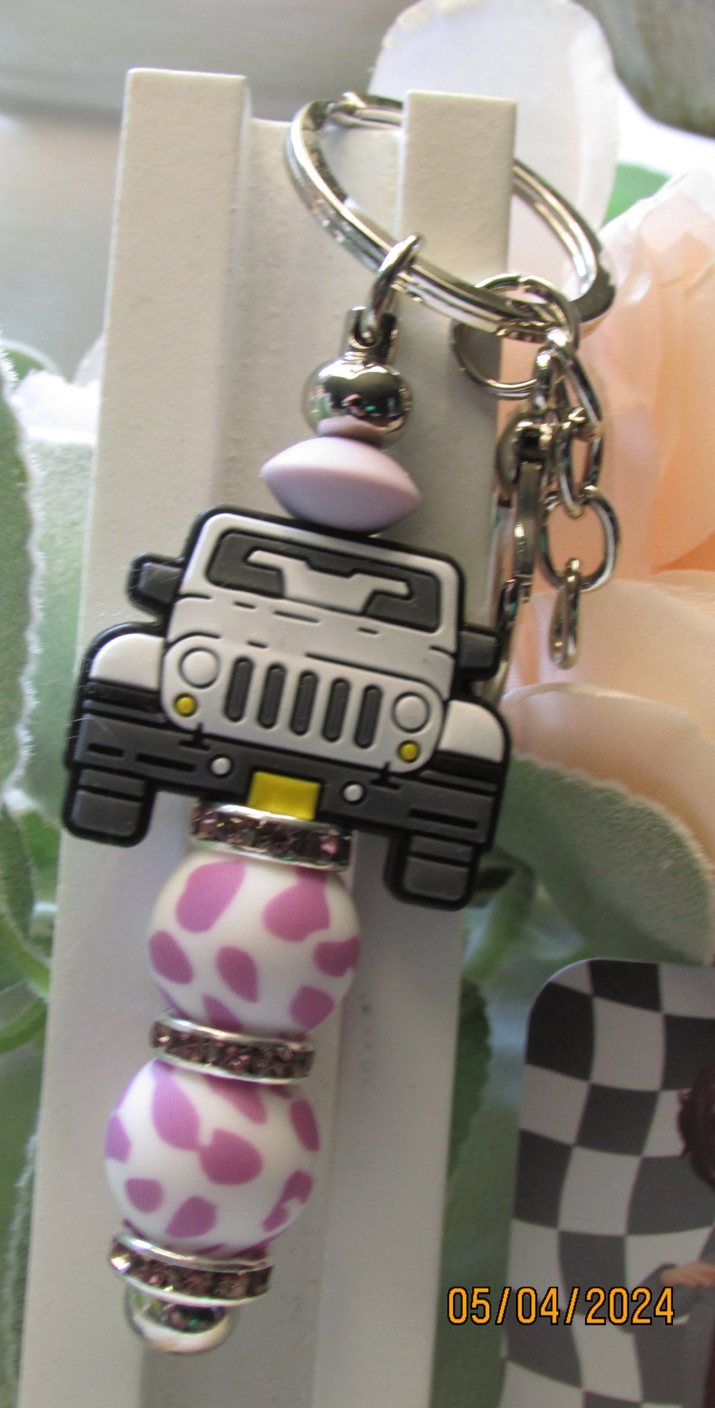 Keychain/ Purple Cow Jeep